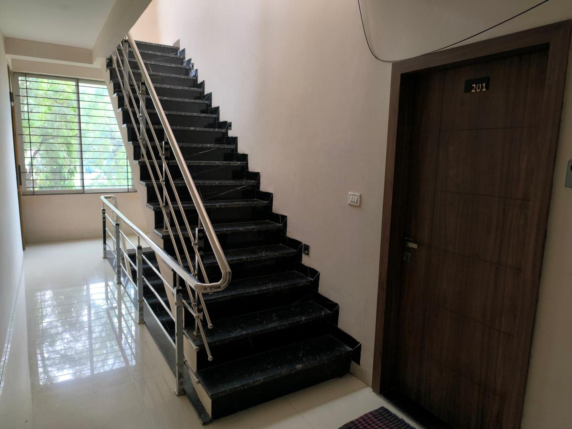 Orraica Standard Living
