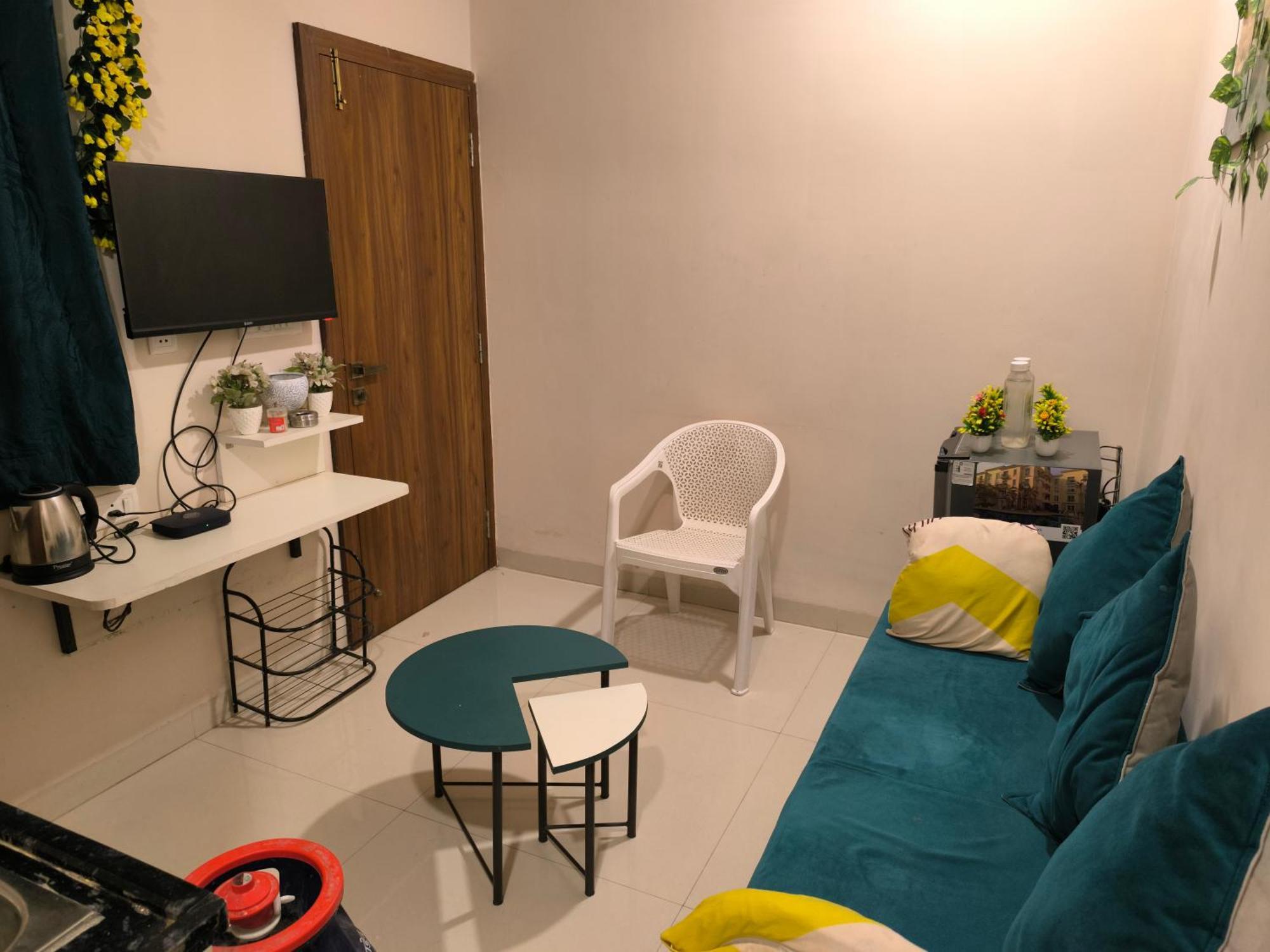 Orraica Standard Living * Indore